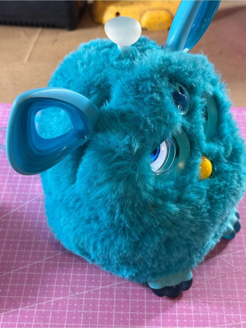 Furby Connect Teal Blue with Sleep Mask Bluetooth 2016 Hasbro